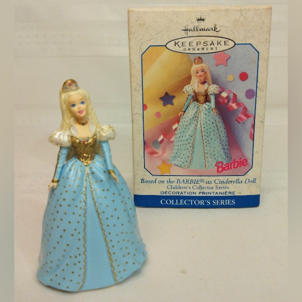 🌹🍃New In Box ~ Hallmark Keepsake 1999  “Cinderella Doll” Collectors Ornament🍃🌹